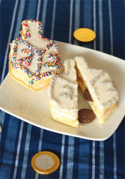 gastrogirl:  dreidel cookies with surprise gelt inside. 