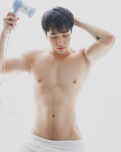 deptraibienthai:  vietmalebeauty:   vietboysparadise: