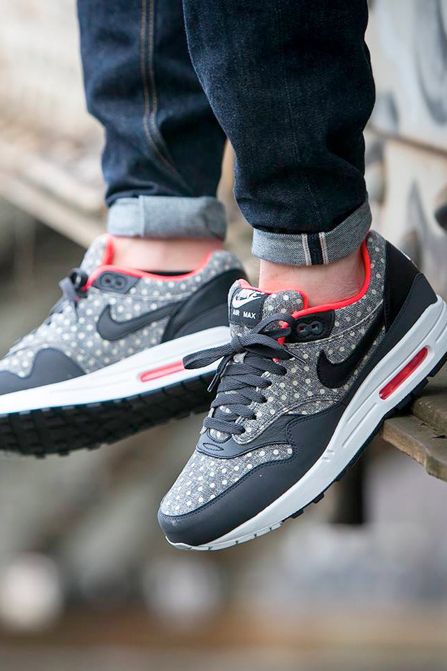 nike air max polka dot