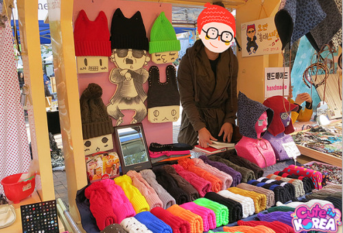 Shopping in Hongdae!  Read all about it + directions on cuteinkorea.com &lt;3 I always cons