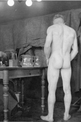 sexymenstraight:  Vintage soldiers - P2P1 - http://sexymenstraight.tumblr.com/post/148873534509P3