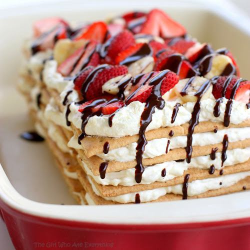 fullcravings:  Banana Split Ice Box Cake 