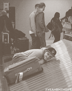 shattered-bybrokendreams:  Matt is killing me seriously.  
