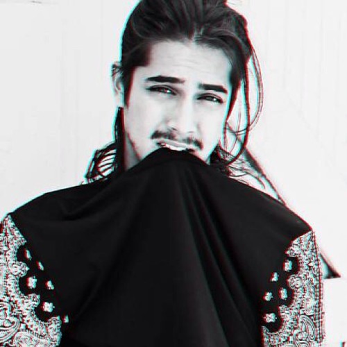 paulosuccar:  Paulo Succar’s pieces were displayed for @perezhilton and worn by @jogia