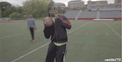 chellzisyeezus:  abby-mcnasty:  entelijan:  regalasfuck:  vanillacts:  Jamaal Charles catching his own pass  WHATTTTT  Shiiiit  The fuckkkkkk  And if you dont think this is the tightest shit then get the fuck out of my face 