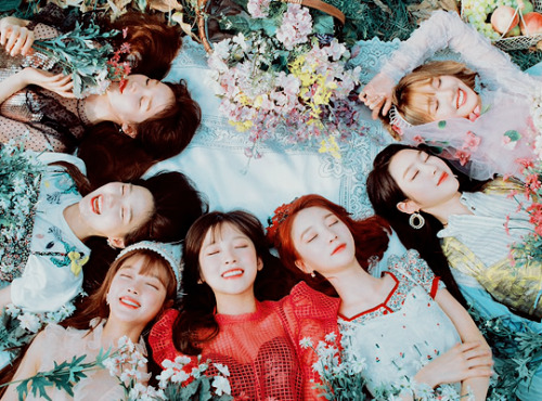 OH MY GIRL 6th Mini Album: Remember Me.