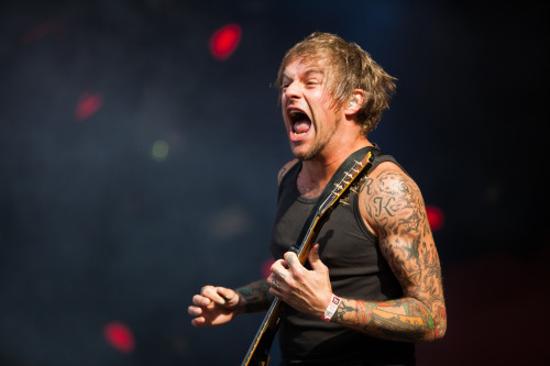 openflair: Gerade noch auf der Bühne: die Donots!