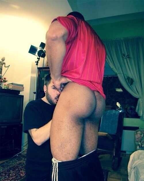 egyptiangodd:  2-exclusive-4-u:  bigdaddyminaj:  traps-n-trade:  Traps-N-Trade - follow us on Tumblr! The BEST blog on Tumblr for Thug dick…   Send ya best submissions, comments or questions to:  traps.n.trade@Gmail.com  💦💦  I would love some