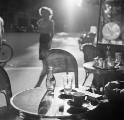 yesterdaysprint:  Café, Paris, 1949