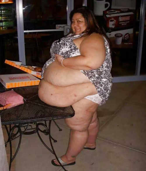veryfatssbbw: Wanna fuck a horny BBW? - CLICK HERE!