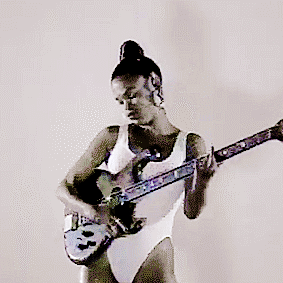 themadvigilantist:nia long in bell biv devoe - do me! [remix] (1990)