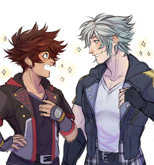 starhoodies:  Lookin spiffy in those new outfits! Can’t wait to get Kairi and Lea in there so we have our four-person fashion show. :D