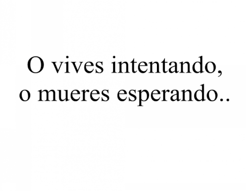 el-infierno-esta-en-mi-mente:  Intentarlo se volvió dificil weon, para mi y para el.. no se si quiero hacerlo sufrir y de pasada, sufrir yo tambien o terminarlo todo y que el siga con su vida y yo seguir en la mierda… Prefiero morir sola a arrastrarlo
