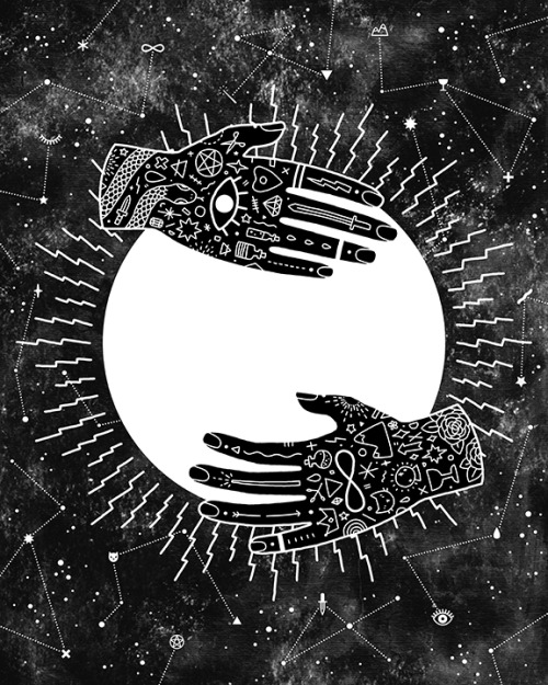 lordofmasks:  lordofmasks:  Full Moon | Lunar Phases Series The full moon represents strength, abili