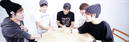 histales:  HISTORY's Rock-Paper-Scissors Showdown! 