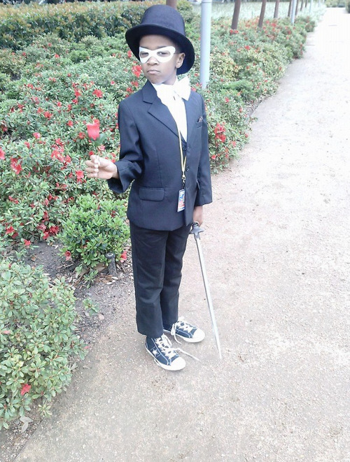 charmingdeadpool:My brother really loves Sailor Moon, so he wanted to go as tuxedo mask at a con we 