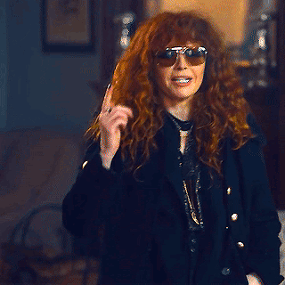 ERIC BOGOSIAN As DANIEL MOLLOY In Interview With The Vampire (2022) || NATASHA LYONNE As NADIA VULVOKOV