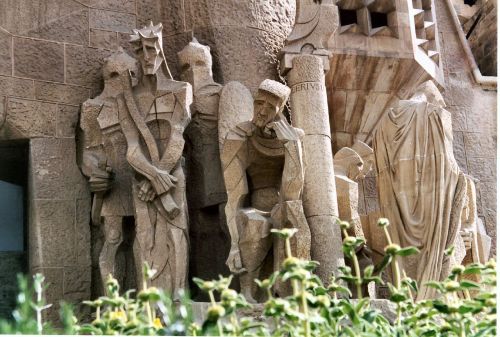 ezra-studies:Basílica de la Sagrada Família, unfinished basilica designed by Antoni Ga