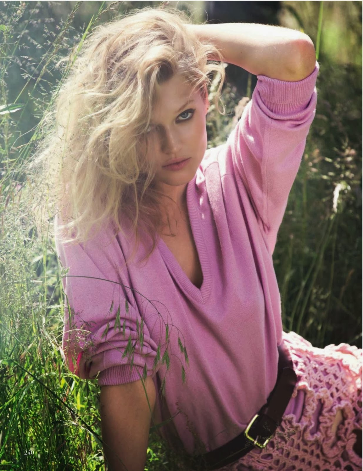 TONI GARRN PHOTOGRAPHY BY DAVID BELLEMERE STYLING BY SARA FERNANDEZ PUBLISHED IN VOGUE