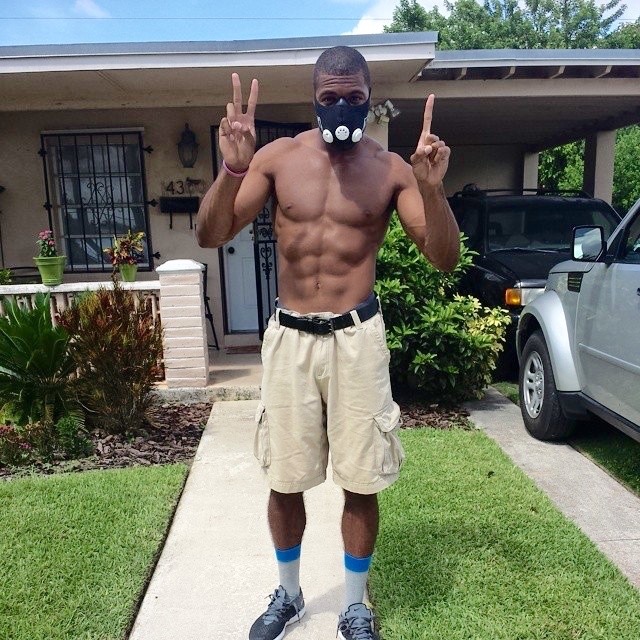 hoodsworld:  Juwan Caesar                Hoodsworld claims no ownership of photos