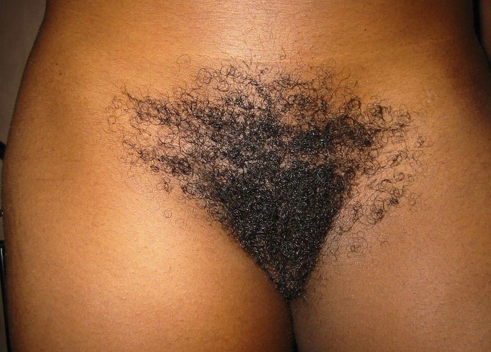 hairy-teeners:  Lourdes 19yo