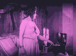 nitratediva:  Ruth Weyher in Arthur Robison’s Warning Shadows (1923). 
