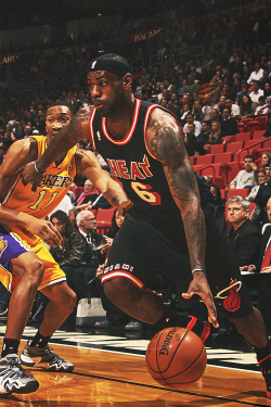 -heat:  27 points, 13 rebounds and 6 assists.