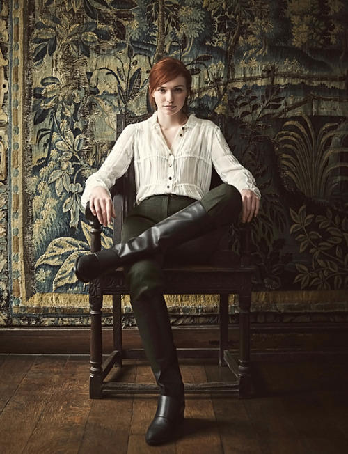 panoramamelodrama: Aidan & Eleanor for Vogue UK September issue, Photo by Jason Bell