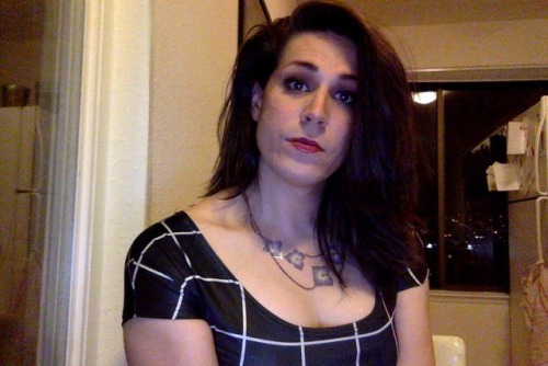 dressupgeekout: Before going dancing last night, I took some photos