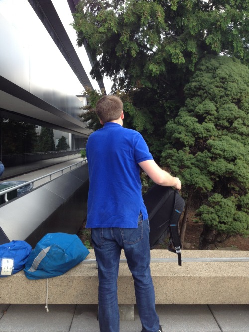 thebackofjohngreenshead: John Green (and his head) are in love with his backpack.