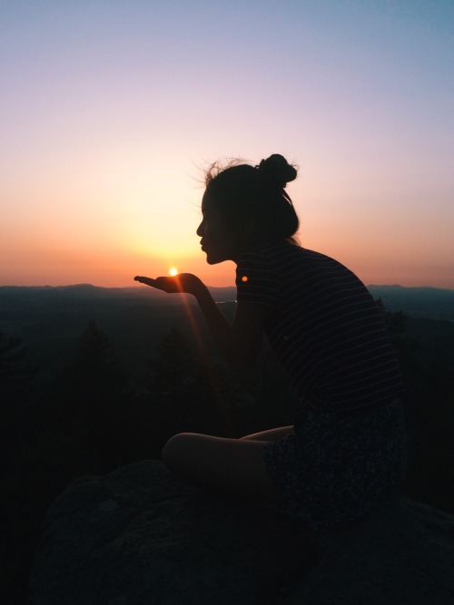 kayceeinhawaii:  a series of silhouettes by yours truly