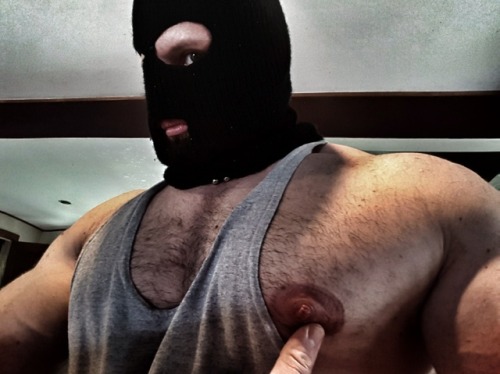 beastpup:  Touch meat.