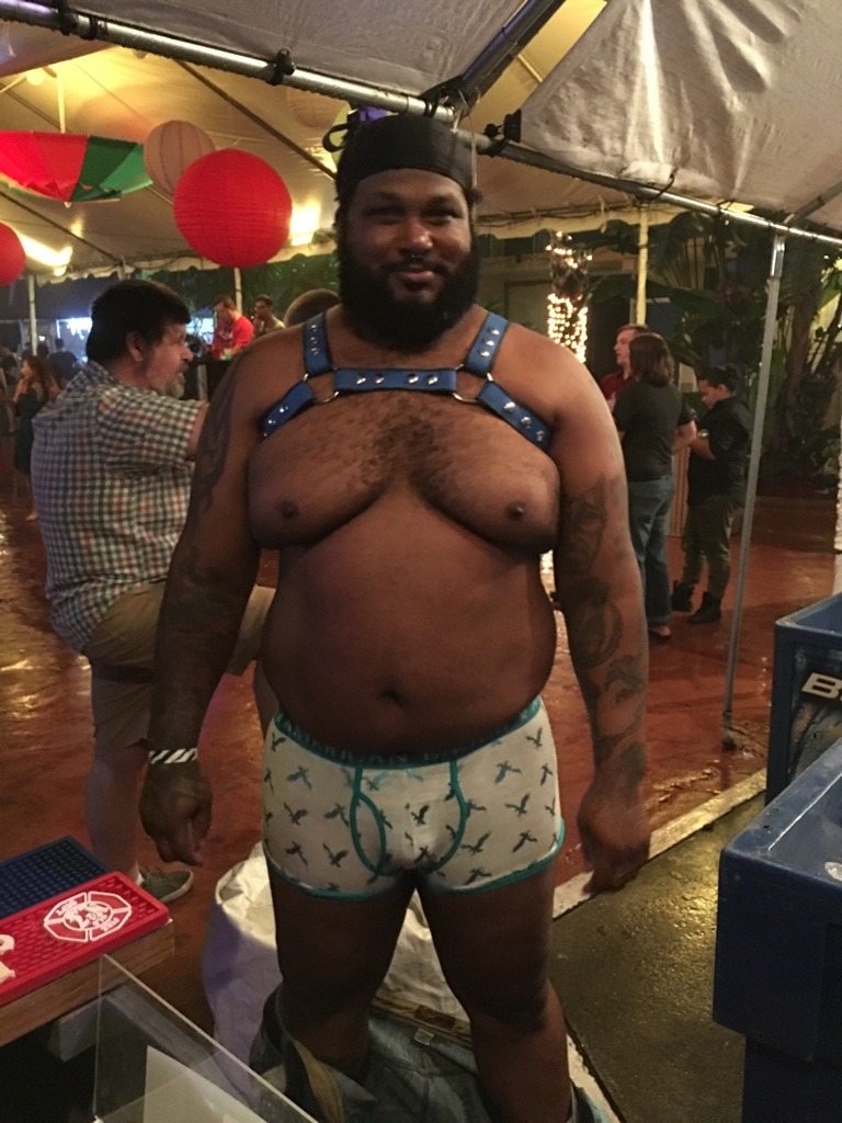 kabutocub:  (Submitted by: @patrip1)Looking good handsome!—————————————————————Want