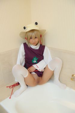 e-r-o-g-a-z-o-u:  湊莉久 