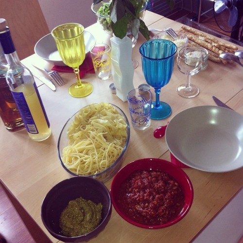 Pâques à l'italienne #limoncello #pesto #pasta #bolognese i té bon (at Montchat, Lyon 3)