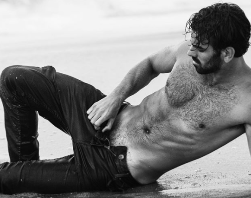 amazingmalenudity:Nyle DiMarco