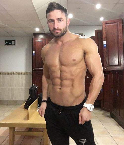 hotstudsdaily:  Chris Spearman (x) 