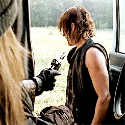 moonlightyellow:  U help someone and he knock u