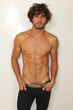 grabyourankles:  Marlon Teixeira 