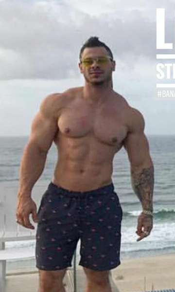 boys-do-luke:  🔞 Leo Stronda 🔞Site: http://boysdoluke.blogspot.com.brTwitter: @BoysdoLuke Instagram: ON