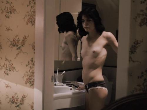 nudecelebsblog:  Selma Blair Nude