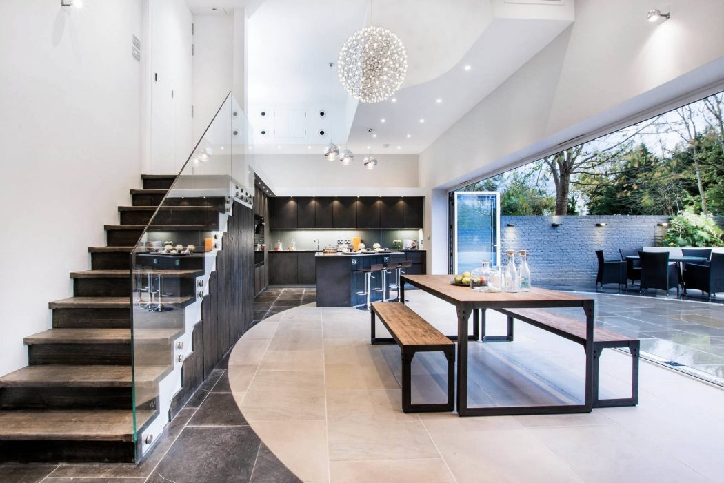 life1nmotion:  Contemporary House in LondonThis amazing contemporary residence is