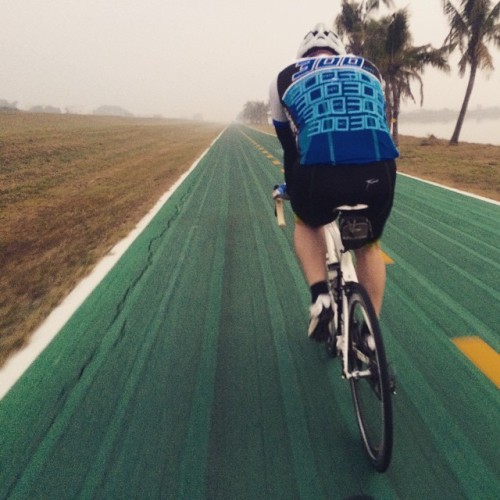 instabicycle: Via @pangsalmon: #bicycle #bikelane #bicycle #roadbike #lifestyle #fog #nature #exerci