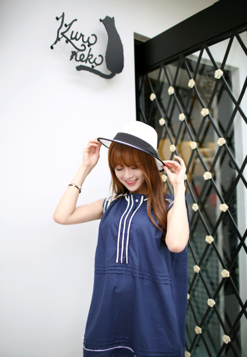 korean-dreams-girls:  Kim Shin Yeong - August 01, 2014 3rd Set
