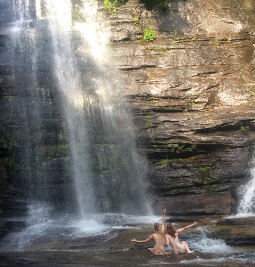 nightowl-flowerchild:Just skinny dipping in a waterfall ✌️