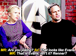 moviefanjen:  moviefanjen:  rowdy-redhead:  adeles:The ‘Avengers: Age Of Ultron’ cast play a game of “How Well Do The Avengers Know Their Biceps”   LOL OH MY GODAlso, let’s appreciate that Evans straight up called him RDJ. Didn’t even say