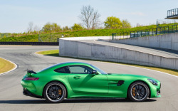 topvehicles:  Mercedes-Benz AMG GT-R via