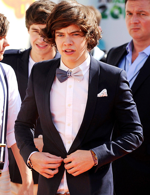 alreadyonyourway-deactivated201:  7/1000 favourite harry pictures 