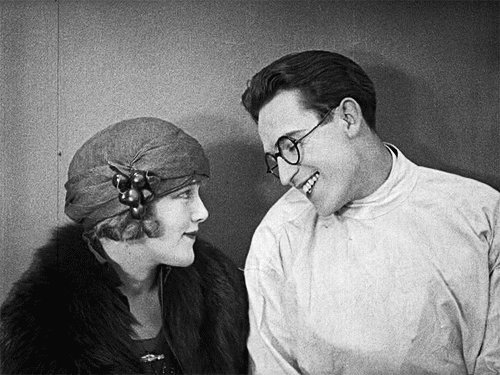 littlehorrorshop:  Mildred Davis and Harold Lloyd in High and Dizzy, 1920 