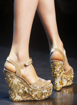 viviennewestwouldnt:  dolce &amp; gabbana ss14 shoe detail